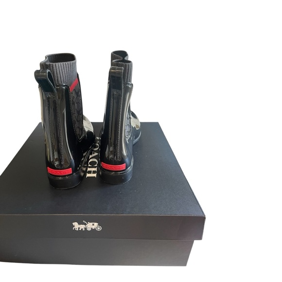 COACH Rubber Boot size 9 black pattern logo stretch pull on boots. - Picture 9 of 12